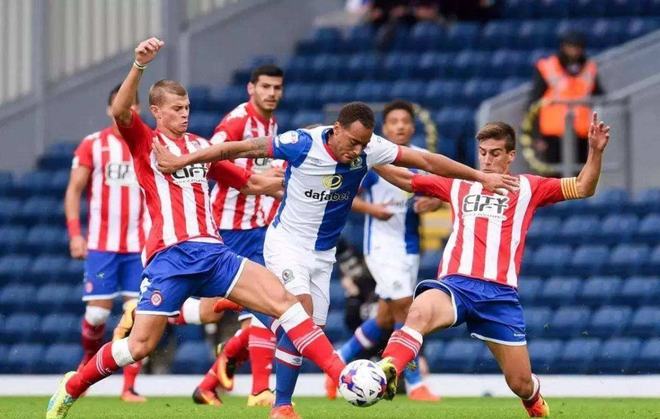 在激烈的西 在激烈的西