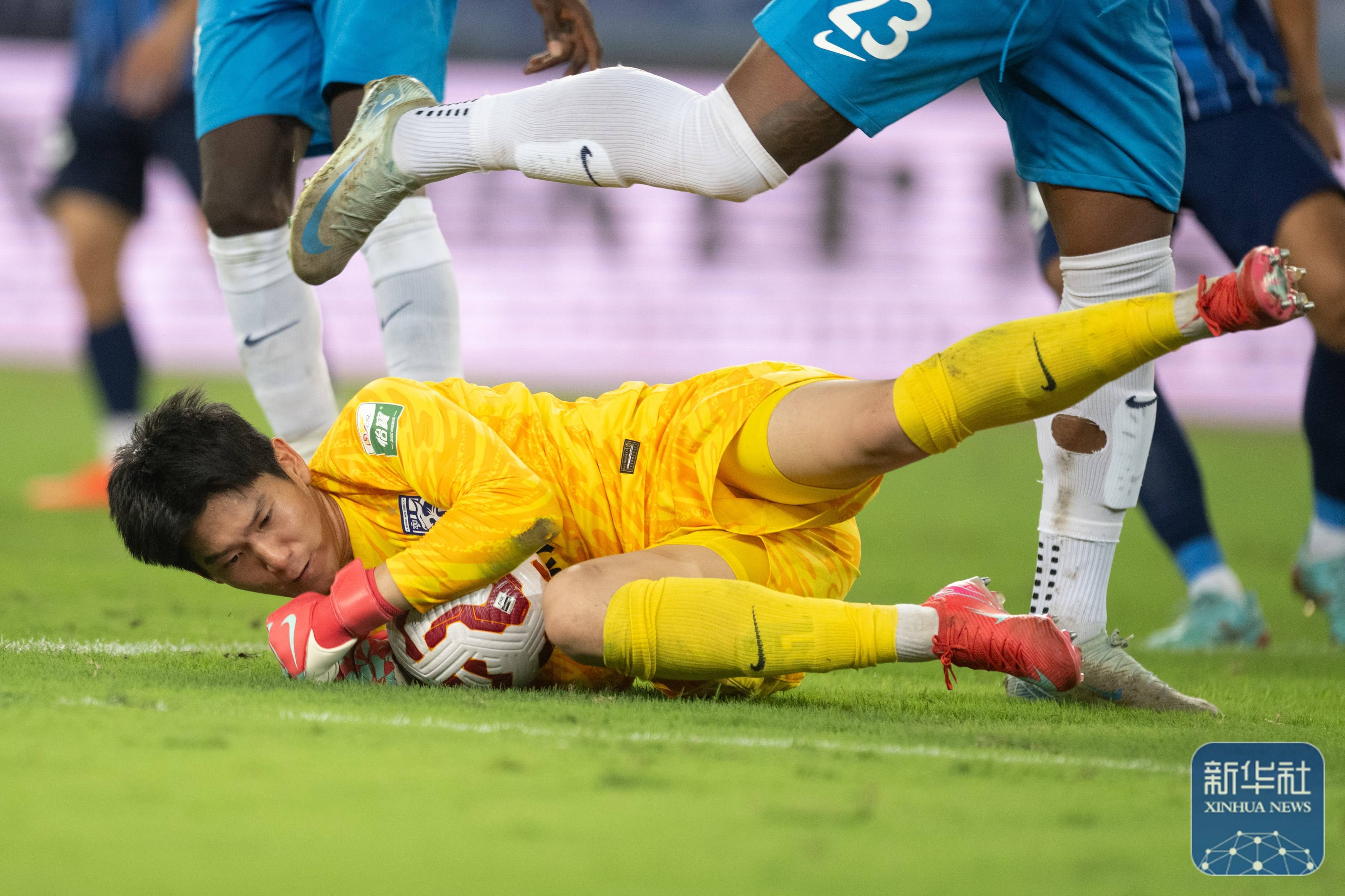 后卫线上 后卫线上