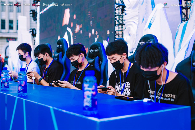 尔世界杯上 尔世界杯上